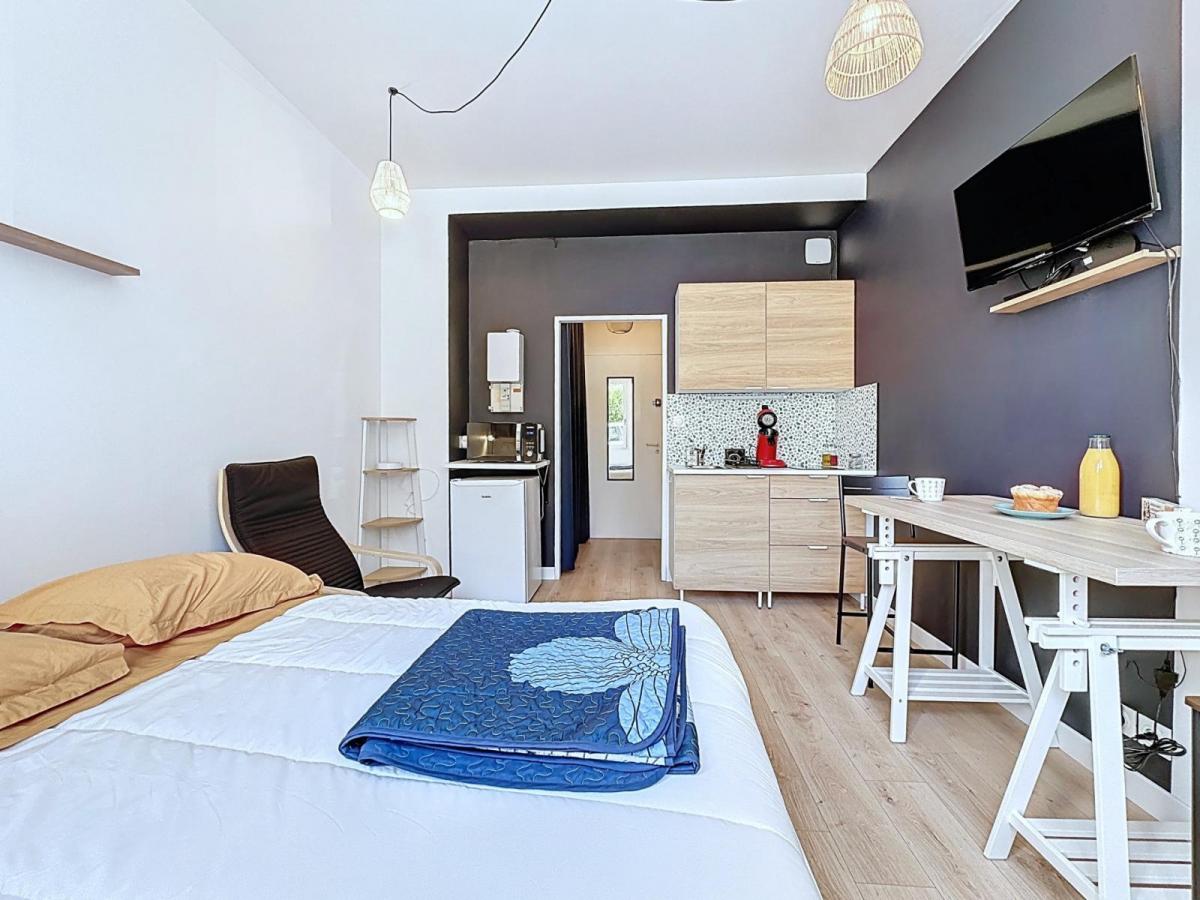 BREST : À louer studio récent, meublé de 18 m² avec parking privatif