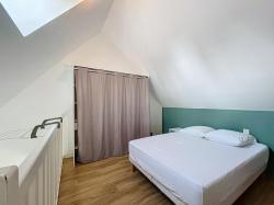 BREST : A louer agréable appartement T1 bis à BREST en location meublée