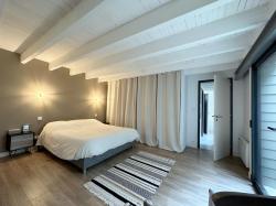 BREST : atypique appartement T6 bis industriel avec garage