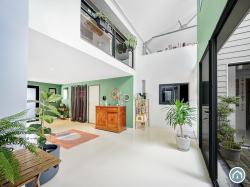 BREST : atypique appartement T6 bis industriel avec garage