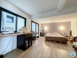 BREST : atypique appartement T6 bis industriel avec garage