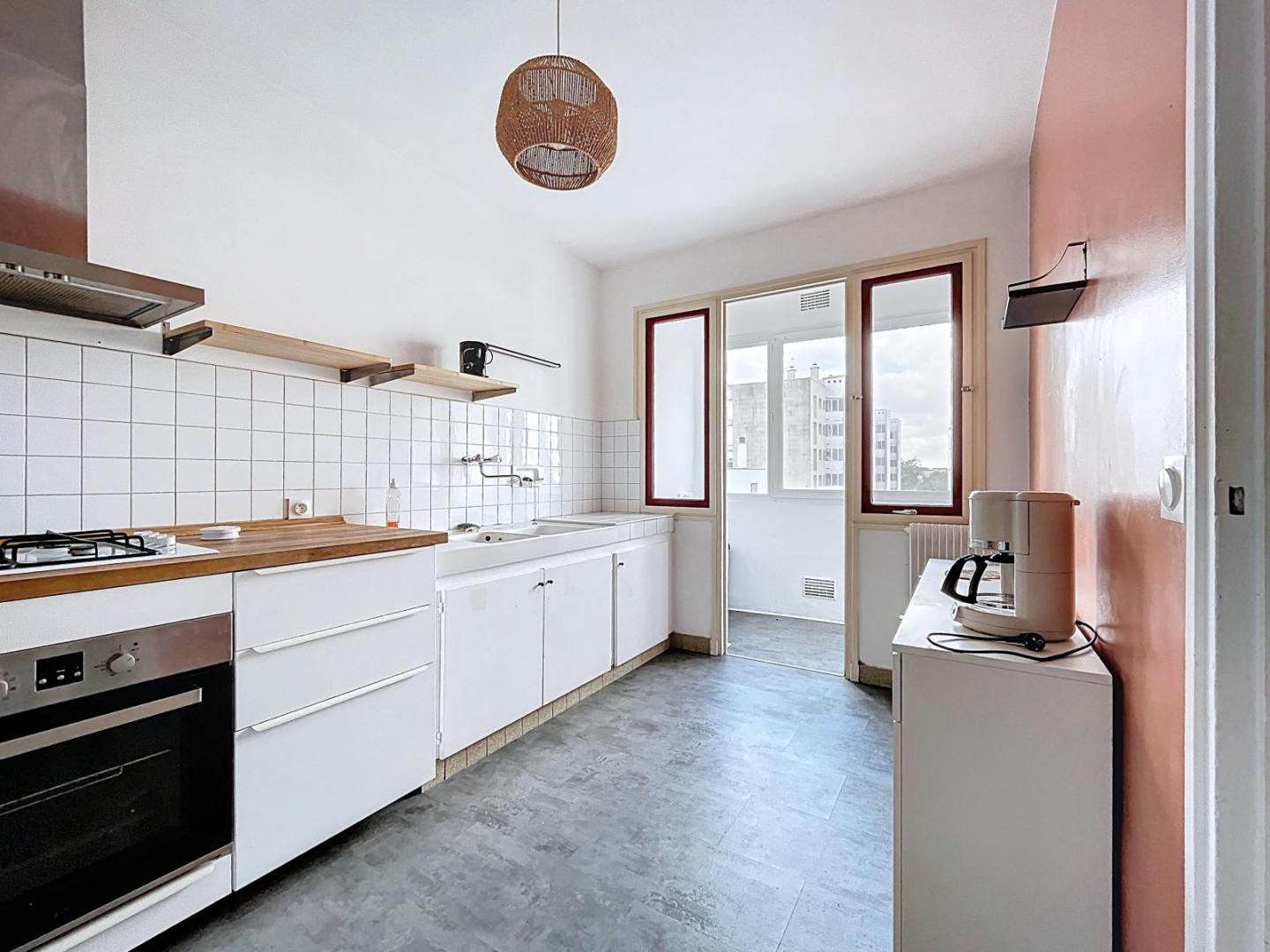 PENFELD : agréable et lumineux appartement deux chambres et balcon