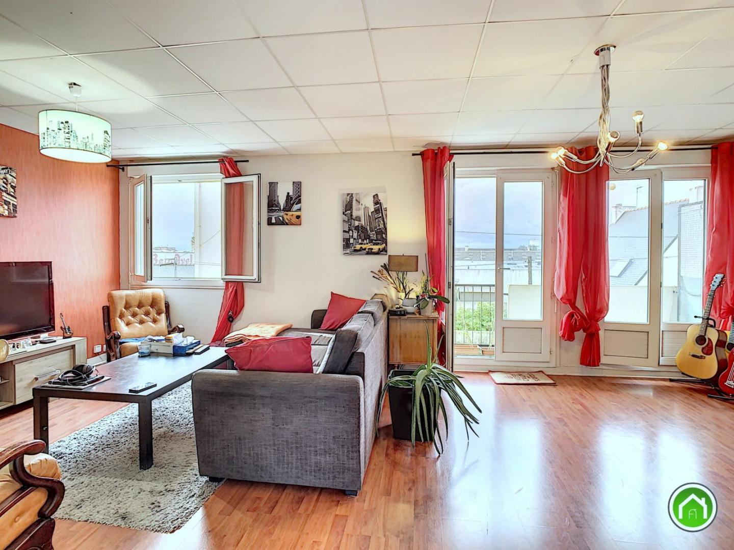 BREST : joli et lumineux appartement t4 de 80m² avec balcon et garage individuel