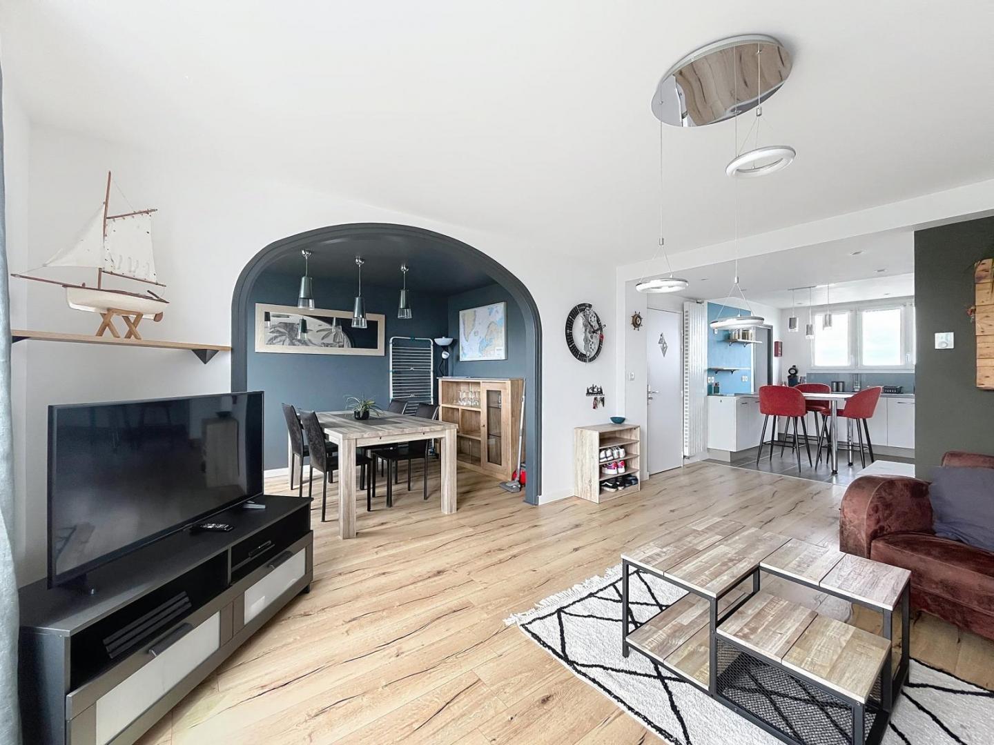 BREST : A louer agréable appartement T3 de 74m² meublé