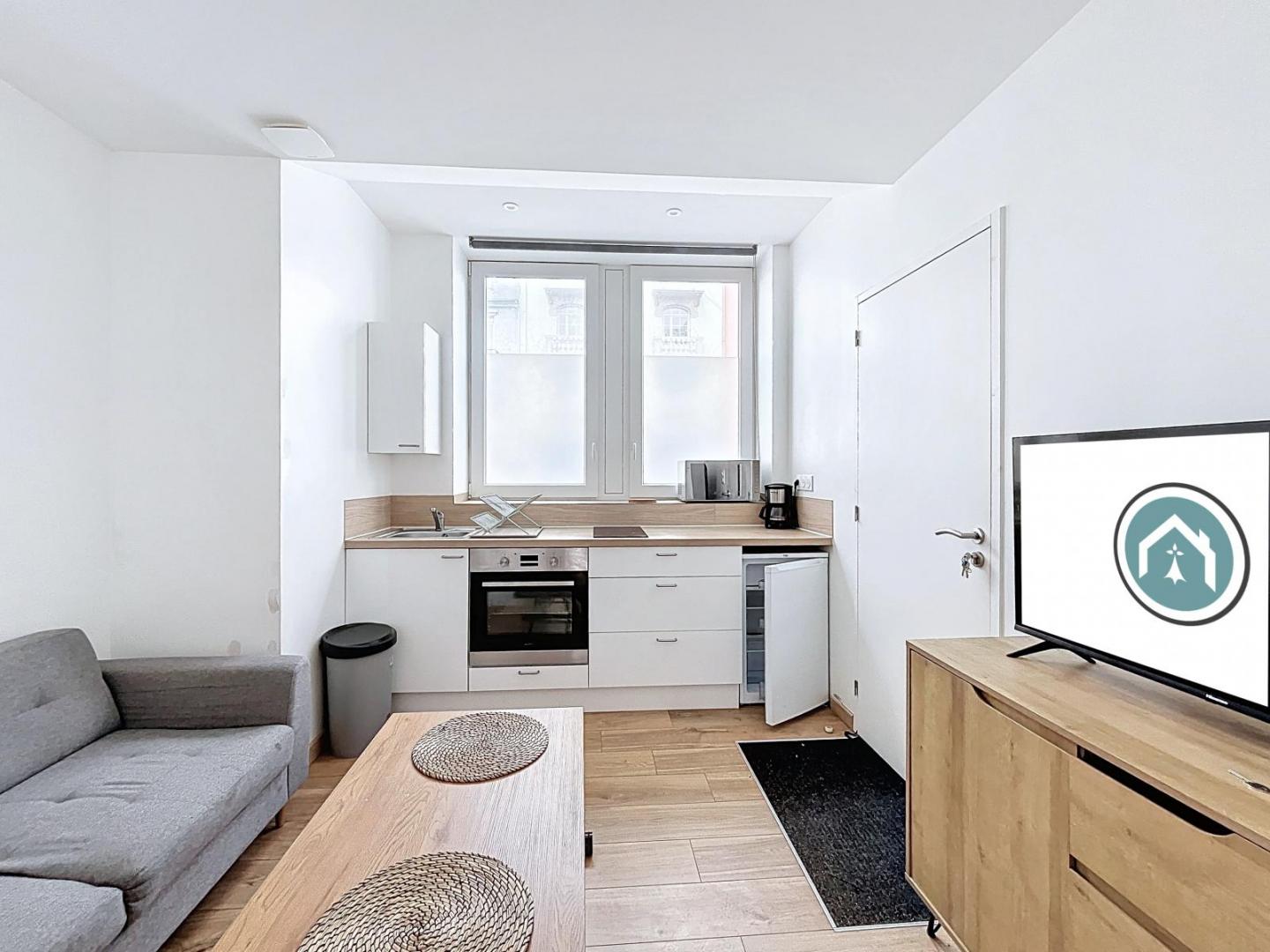 BREST CENTRE : A louer agréable appartement T1 bis
