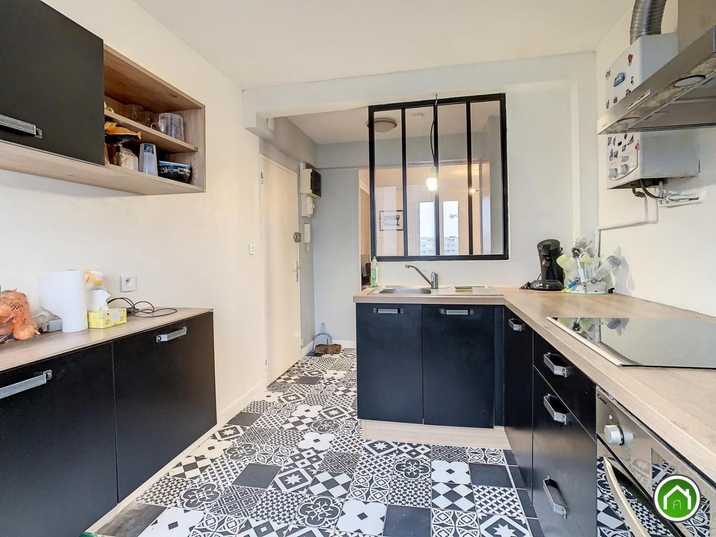 BREST SAINT MARTIN : Joli et lumineux appartement T5 de 84m2 au dernier étage proche centre ville