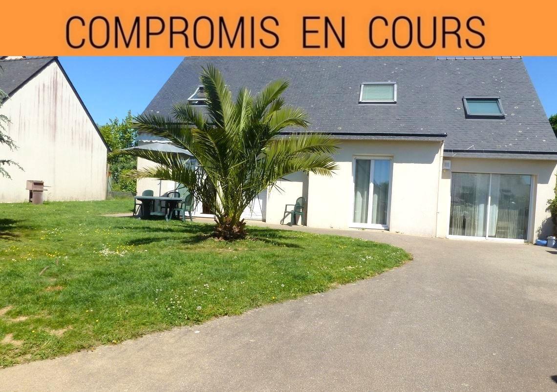 GUIPAVAS COATAUDON: Grande Maison T7 de 115 m2 avec T2 duplex indépendant