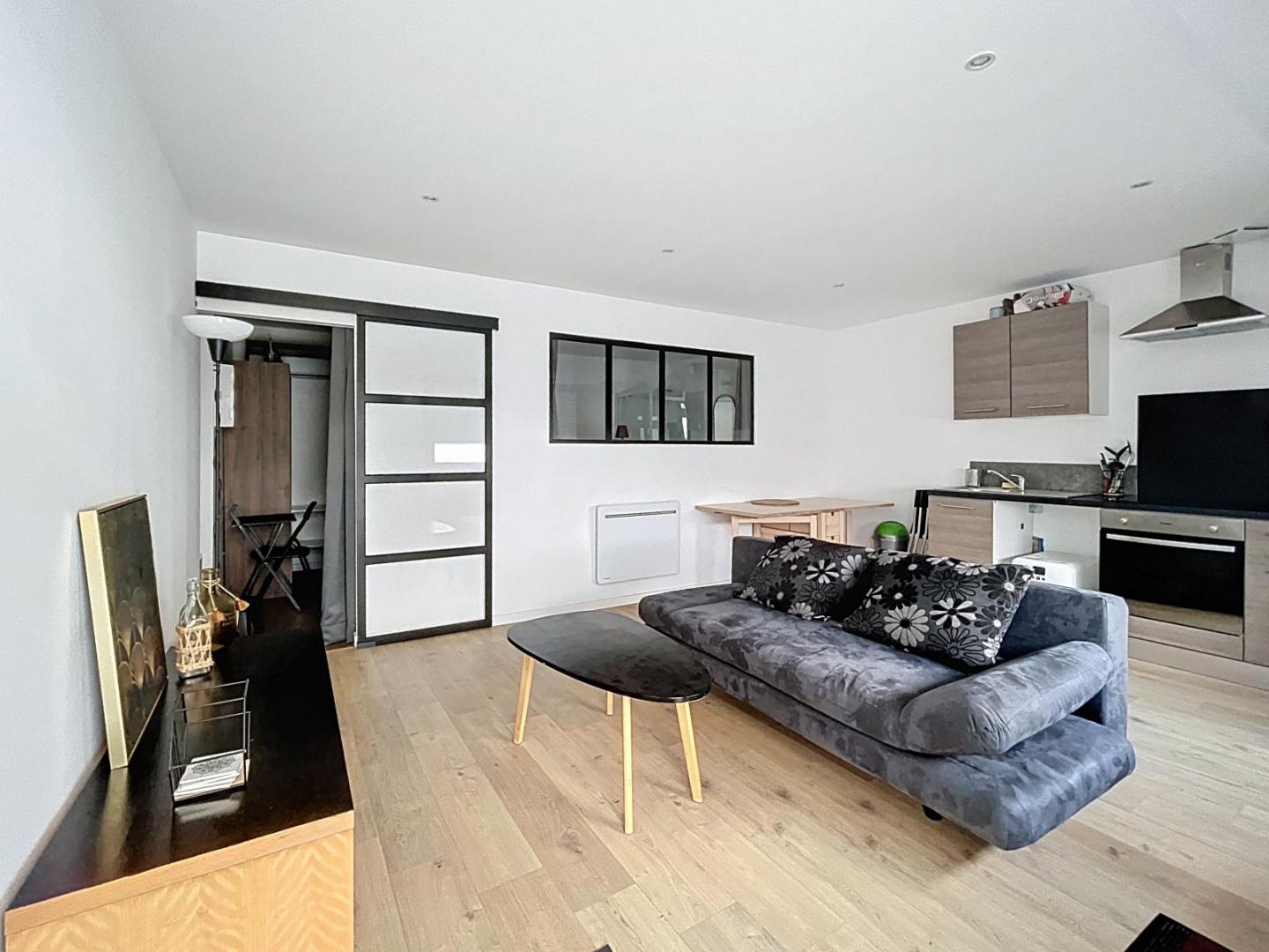 BREST : A LOUER JOLI APPARTEMENT T2 MEUBLÉ DE 36M²