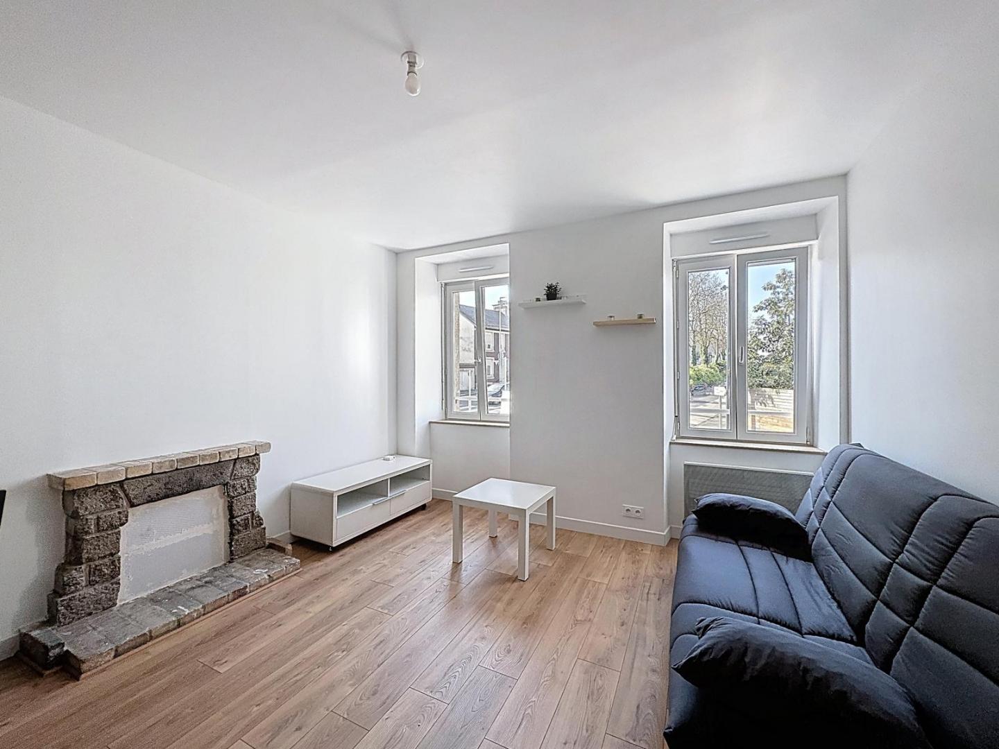 BREST: À LOUER CHARMANT STUDIO, MEUBLÉ DE 26m²