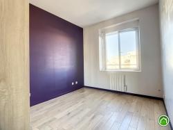 BREST CENTRE-VILLE : en dernier étage, joli appartement de 48m² avec vue sur la rade