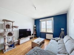 BREST SAINT MICHEL : Bel appartement T2 au dernier étage avec vue rade