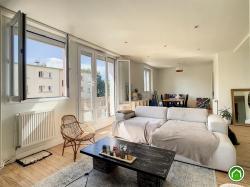 BREST CENTRE : Charmant appartement T3/4 de 78m2 avec grande pièce de vie 2 chambres et balcon 