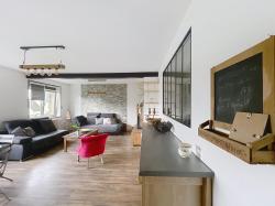 PLOUDALMEZEAU : BELLE MAISON T7 SUR SOUS SOL COMPLET AVEC DOUBLE SÉJOUR, 5 CHAMBRES