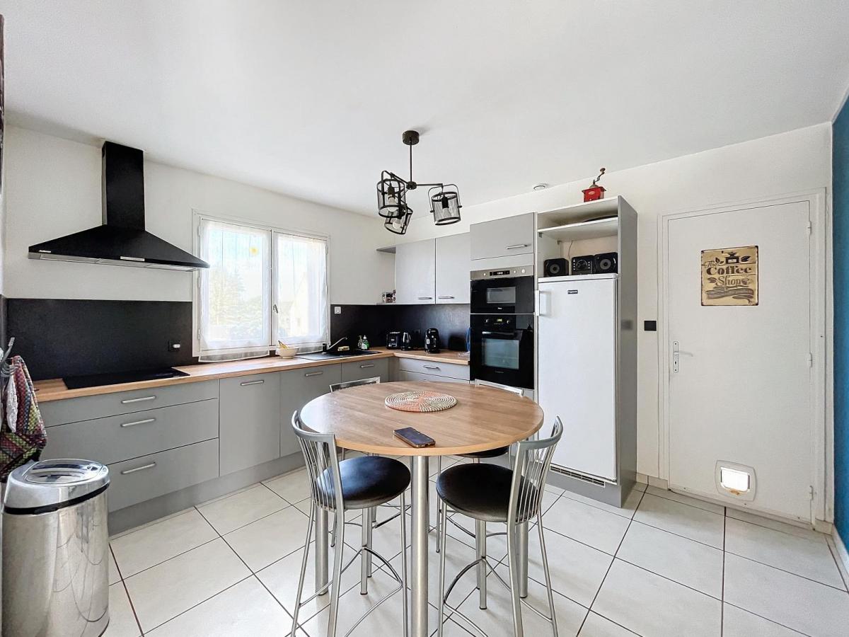 MILIZAC PROCHE DU BOURG : Jolie maison familiale de 135m2 sur sous sol