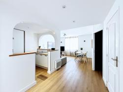 HYPER-CENTRE: À LOUER BEL APPARTEMENT MEUBLÉ T4 DE 54M²