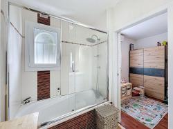 BREST : charmante maison non mitoyenne avec garage sous-sol, pergola et jardin clos