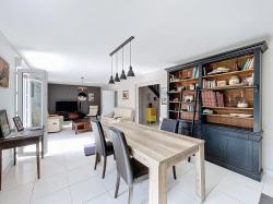 MILIZAC PROCHE DU BOURG : Jolie maison familiale de 135m2 sur sous sol