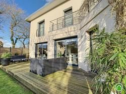 LE FOLGOET : très jolie propriété avec maison 4 chambres, terrasses, jardin clos et garage