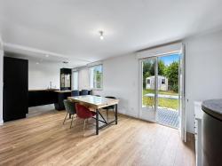 FROUTVEN : Maison 3 chambres, bureau, garage, terrasse et jardin
