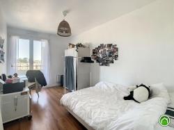 Brest : Très bel appartement t4 de 87m²  avec 3 chambres, belle vue dégagée, véranda et balcon pour investisseur