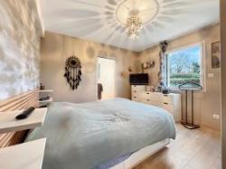 LE RELECQ-KERHUON: BELLE MAISON COMTEMPORAINE DE130m², 4 CHAMBRES