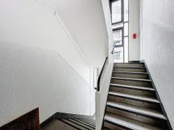 CENTRE-VILLE : ravissant appartement de 79m² avec deux chambres et garage