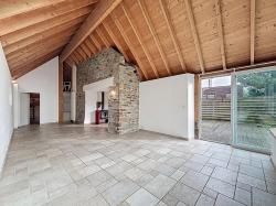 LANDÉDA : proche mer, jolie maison en pierres atypique