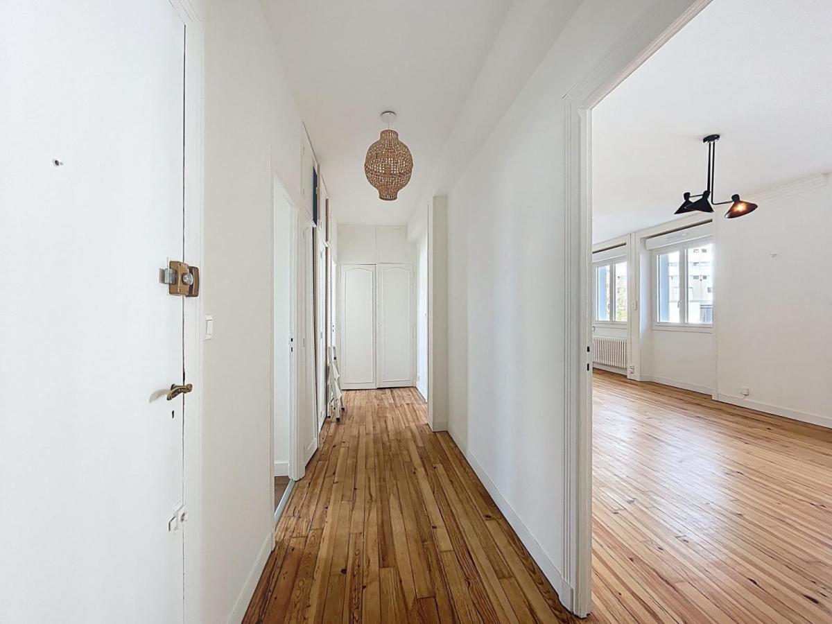 HYPER CENTRE BREST : À LOUER AGRÉABLE APPARTEMENT T3 DE 92,5 M²