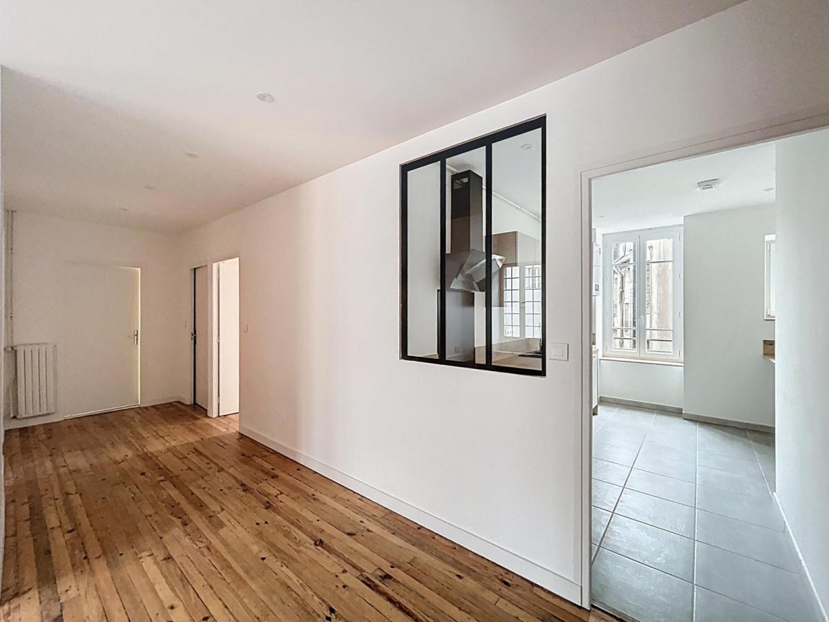 BREST HYPER CENTRE : Charmant appartement T5 de 105m2 dans un immeuble bourgeois