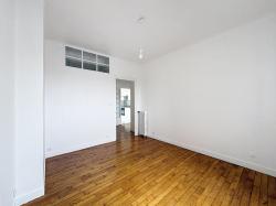 HYPER CENTRE BREST : A LOUER  AGRÉABLE APPARTEMENT DE 2 CHAMBRES AVEC VUE DÉGAGÉE