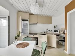 PLOUVIEN: A LOUER APPARTEMENT MEUBLÉE AVEC JARIDINET