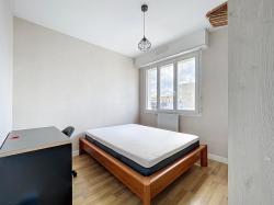 PENFELD : agréable et lumineux appartement deux chambres et balcon