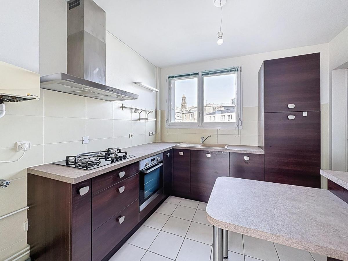 CHATEAU : BEL APPARTEMENT DE 81M2 VUE MER PANORAMIQUE 