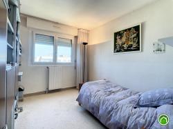  BREST CENTRE VILLE : APPARTEMENT T5 103M2 AVEC GARAGE ET VUE RADE