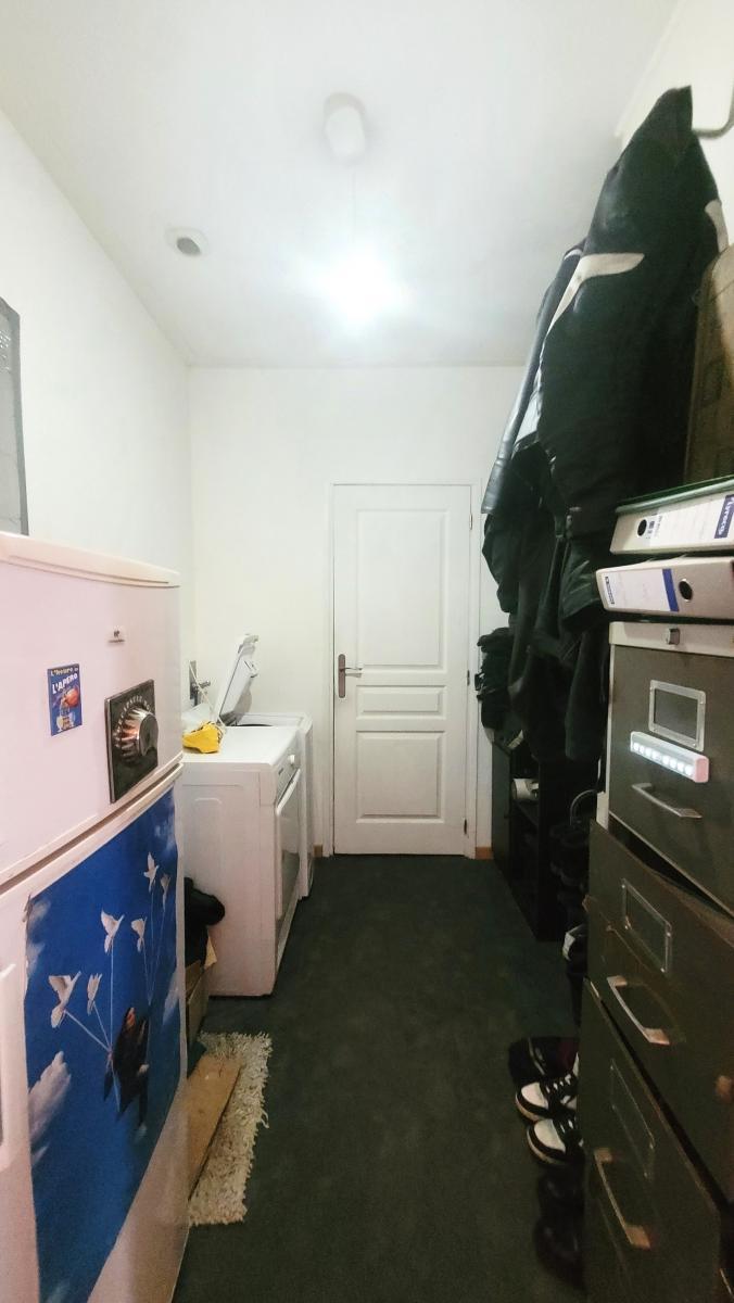 APPARTEMENT T3 AVEC UN LOCAL COMMERCIAL POUR UNE SUPERFICIE TOTAL 159 M² EN PLEIN CENTRE DE LESNEVEN