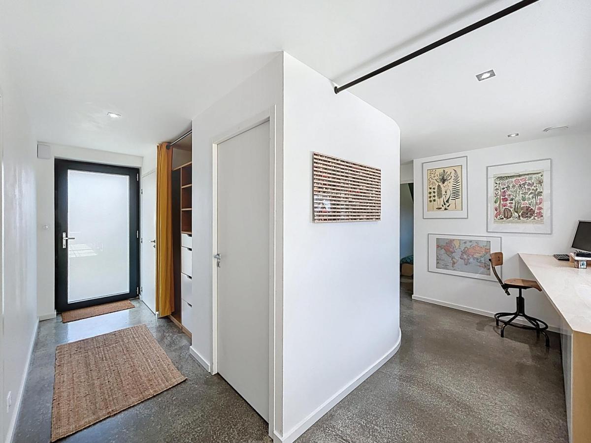 BREST RESTIC : Maison contemporaines aux tendances passives dans un environnement verdoyant