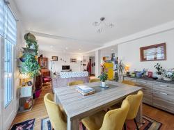 BREST HYPER CENTRE : CHARMANT APPARTEMENT T4 DE 84 m² AVEC PARKING DE COPROPRIÉTÉ