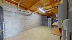 Maison récente T5 de 2020 tout de plain-pied avec garage et jardin.