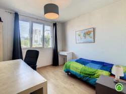  Brest Centre : Bel appartement T5 avec double séjour et place de parking