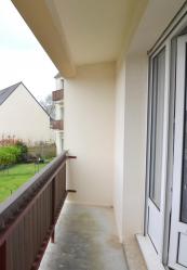 BREST : ravissant appartement duplex avec balcon, 3 chambres, un bureau et parking privatif