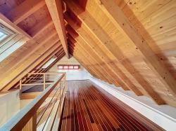 LANDÉDA : proche mer, jolie maison en pierres atypique