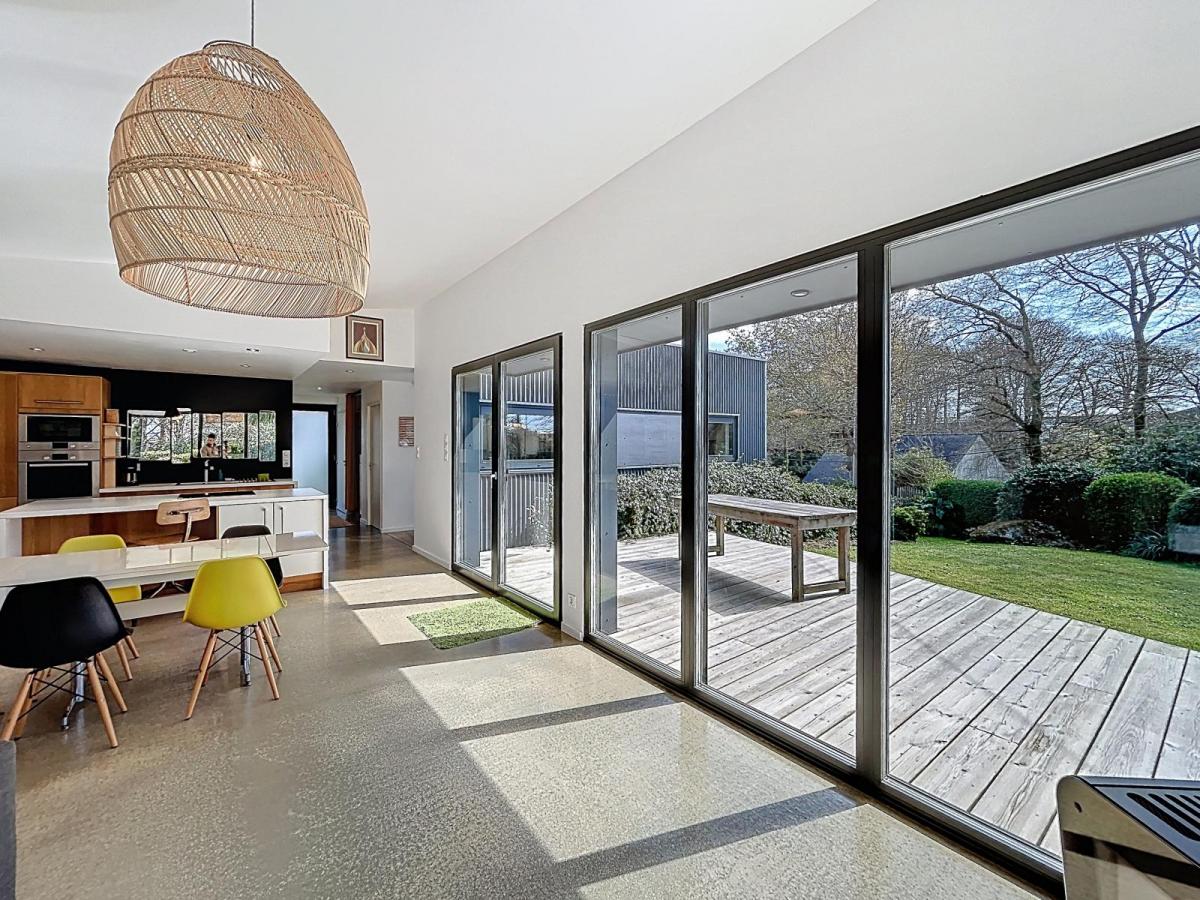 BREST RESTIC : Maison contemporaines aux tendances passives dans un environnement verdoyant