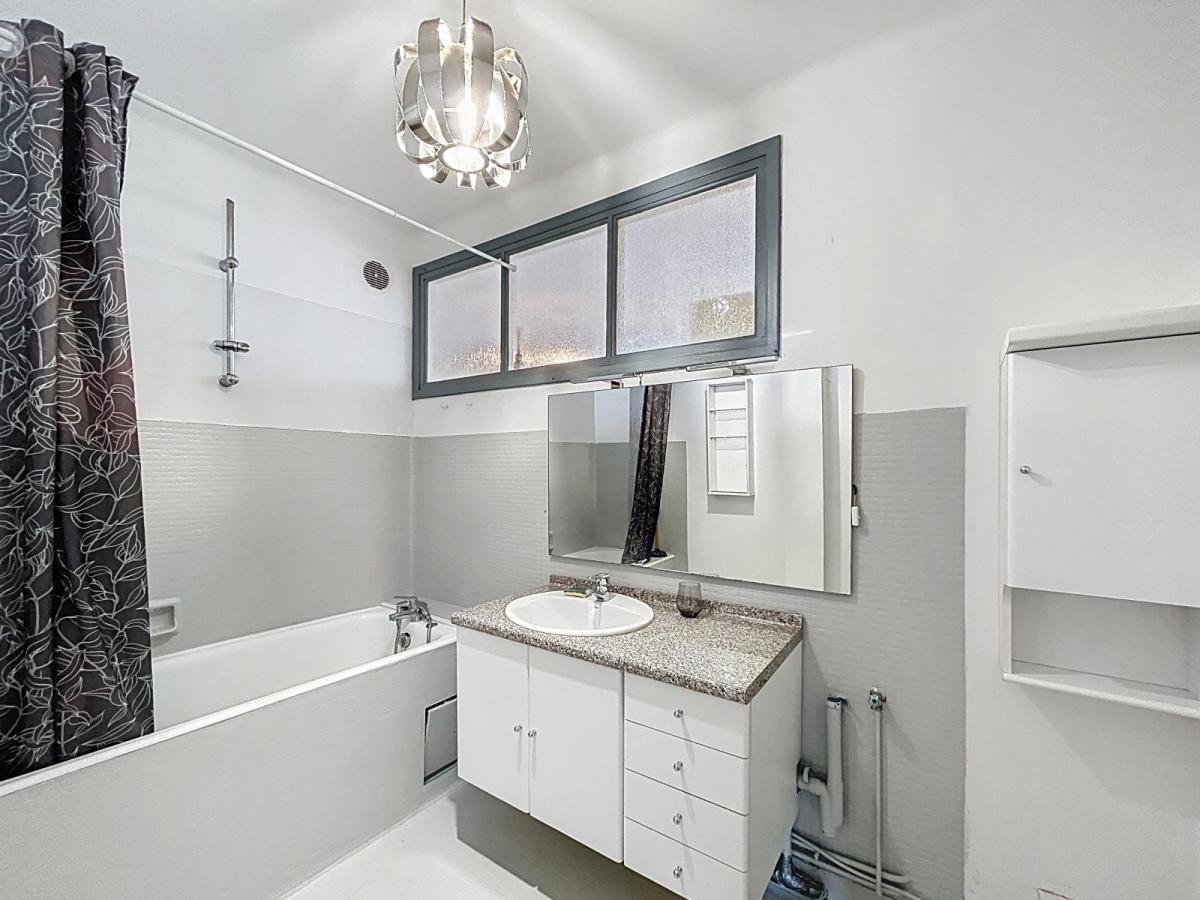 BREST KERICHEN : Bel appartement T5 de 98m2 au dernier étage avec parking privé