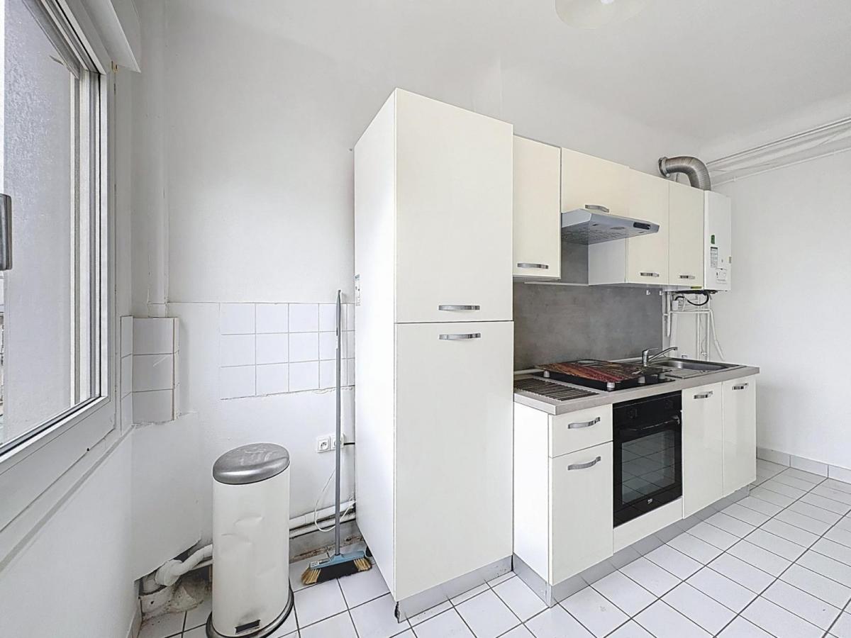 HYPER CENTRE BREST : A LOUER  AGRÉABLE APPARTEMENT DE 2 CHAMBRES AVEC VUE DÉGAGÉE