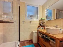 BREST HYPER CENTRE : CHARMANT APPARTEMENT T4 DE 84 m² AVEC PARKING DE COPROPRIÉTÉ