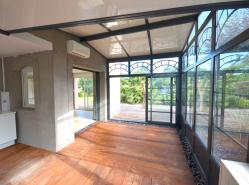 GUIPAVAS: belle maison contemporaine de 200m² avec veranda, terrasse et parc arboré de 1000m²