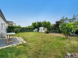 FROUTVEN : Maison 3 chambres, bureau, garage, terrasse et jardin