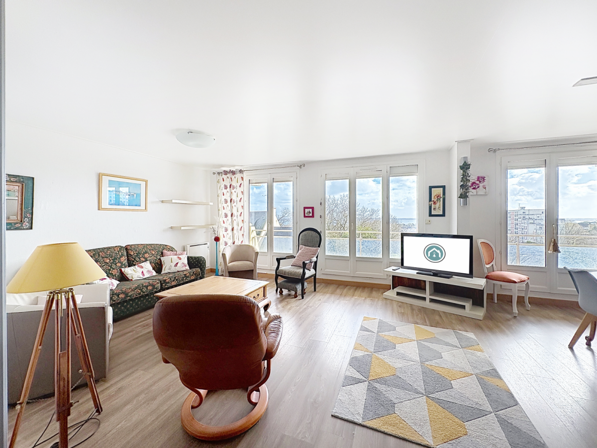 BREST : A LOUER BEL APPARTEMENT T3 MEUBLÉE DE 88M2