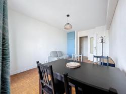 PENFELD : agréable et lumineux appartement deux chambres et balcon