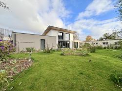 GUIPAVAS : Belle contemporaine d'architecte 7 pièces en viager